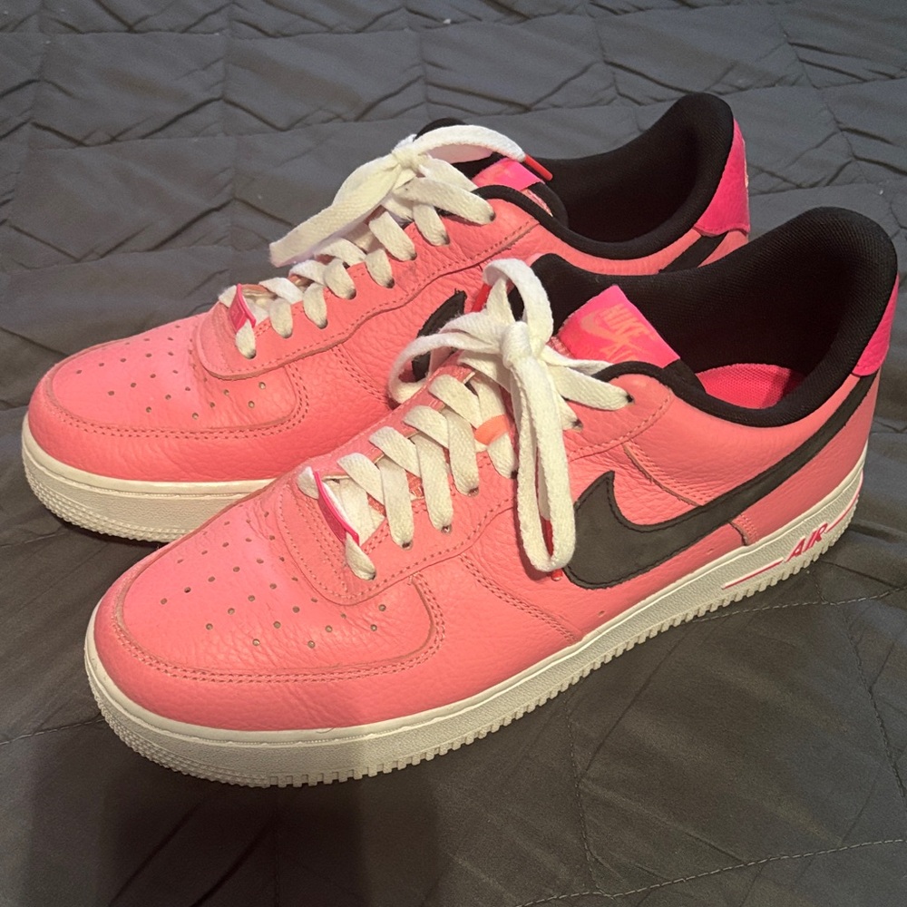 Nike Pink and Black Athletic Shoes